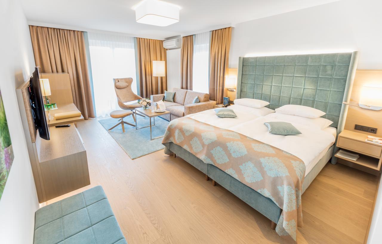 Hotel Warmbaderhof Филах Екстериор снимка