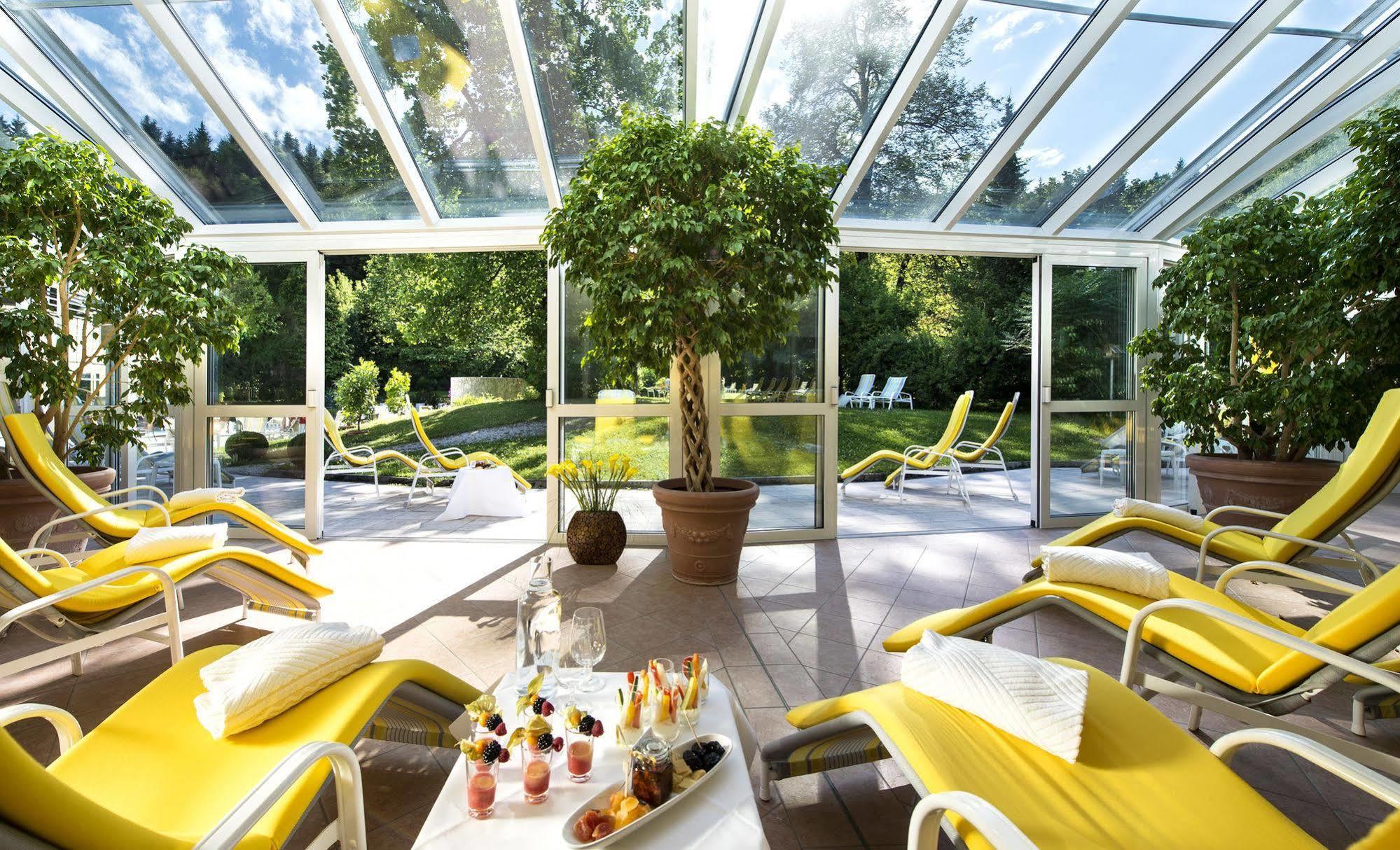 Hotel Warmbaderhof Филах Екстериор снимка